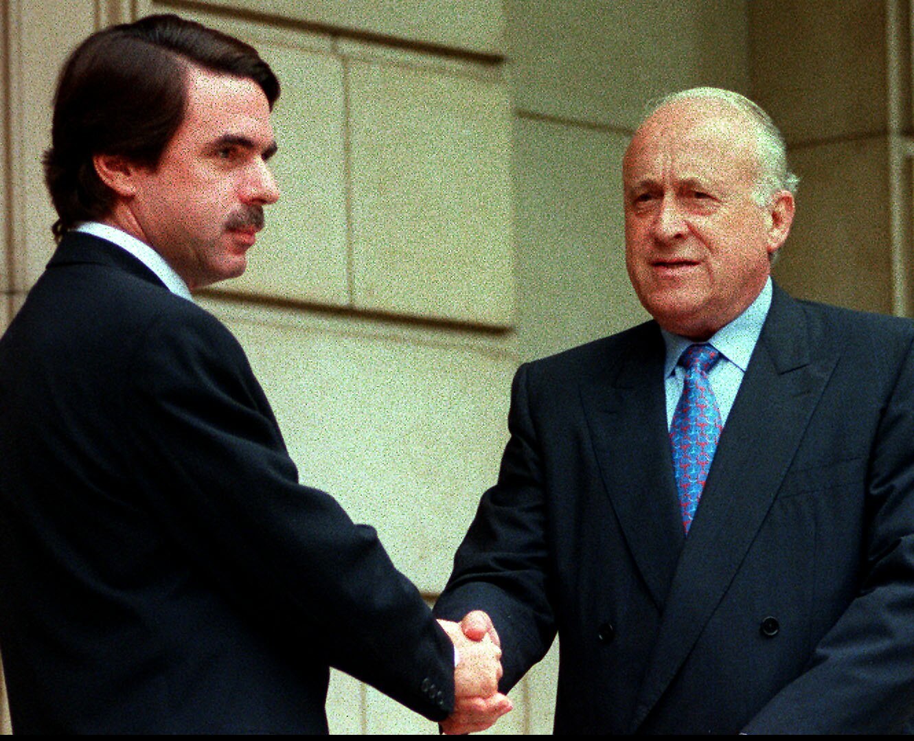Aznar y Arzalluz, en 1998.