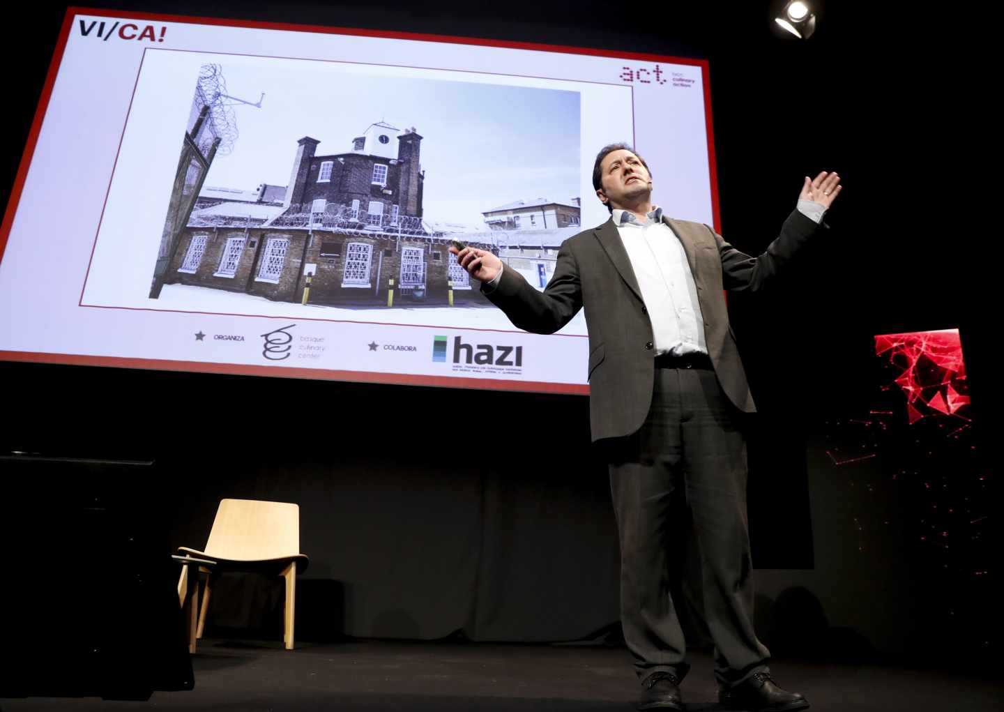 Alberto Crisci, el chef que triunfa con sus restaurantes en cárceles
