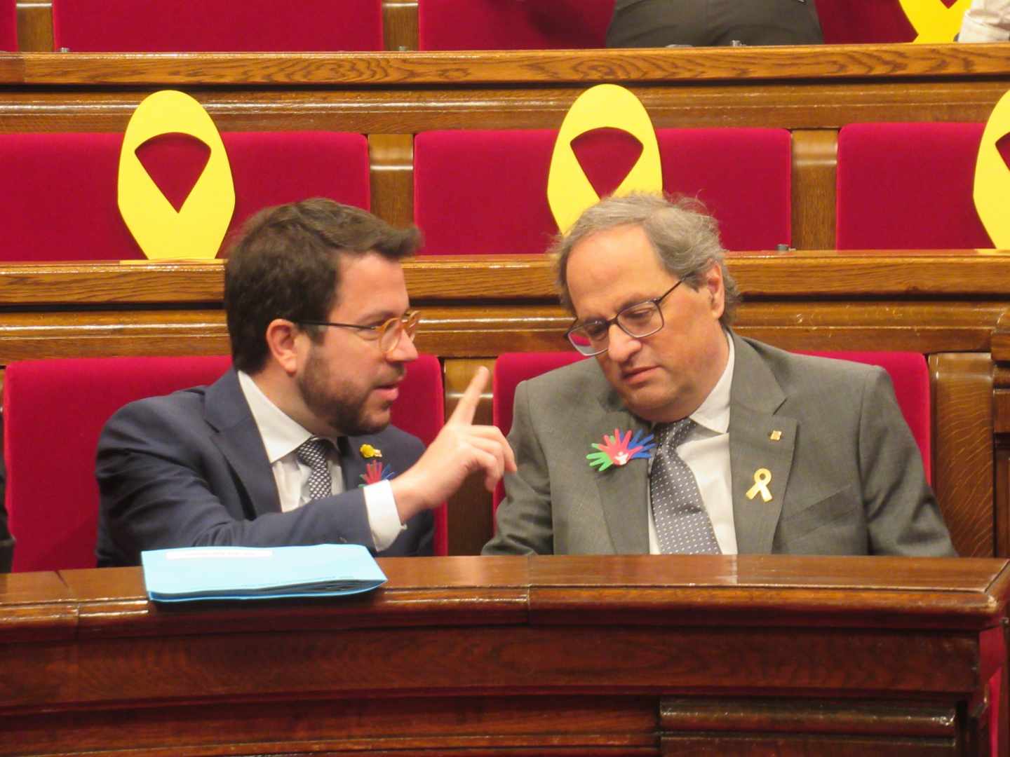 Aragonés y Torra, en el Parlament.