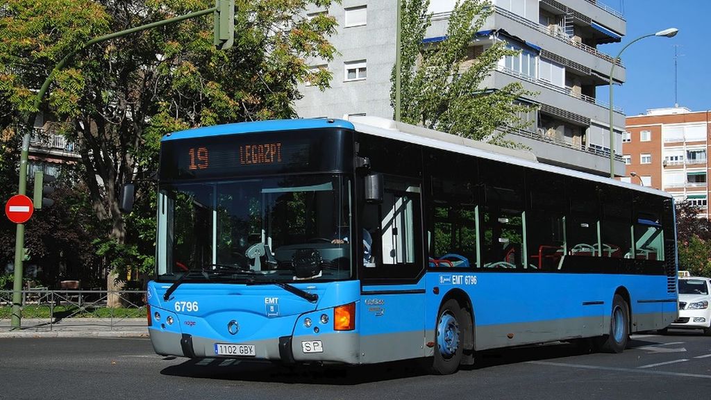 Autobús de la línea 19 dirección Legazpi