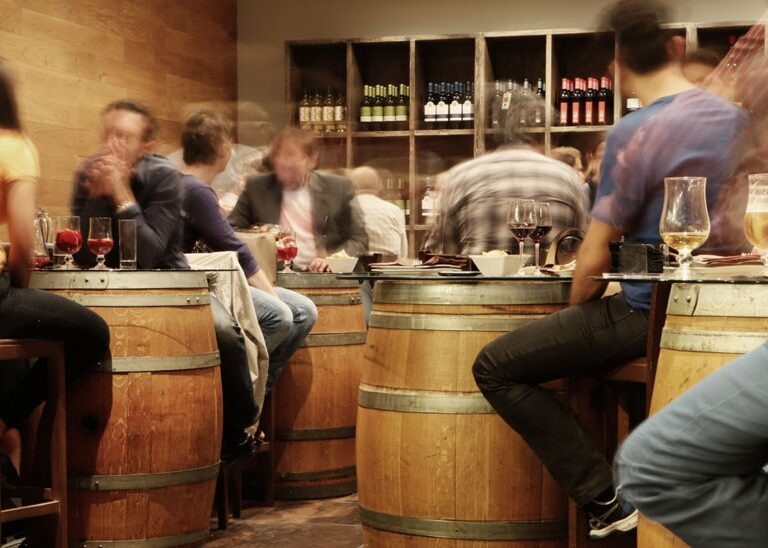 Andalucía propone abrir los bares y restaurantes el 25 de mayo