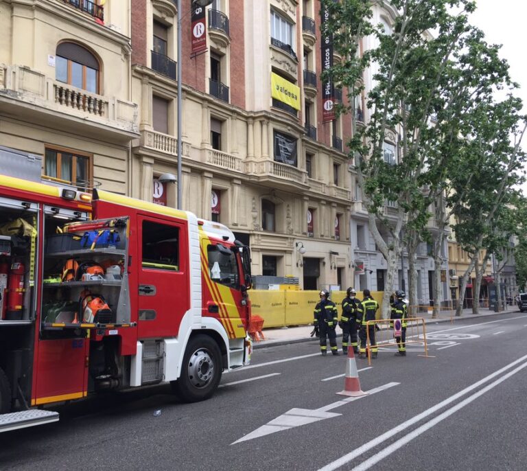 Incendio en una chatarrería de Leganés, en Madrid