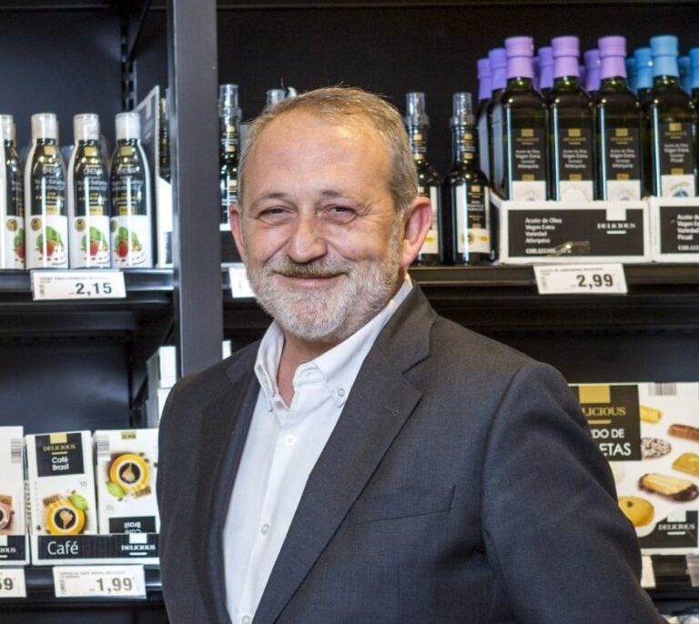 Dia logra el respaldo financiero de la banca hasta 2023 e ignora la amenaza de Fridman