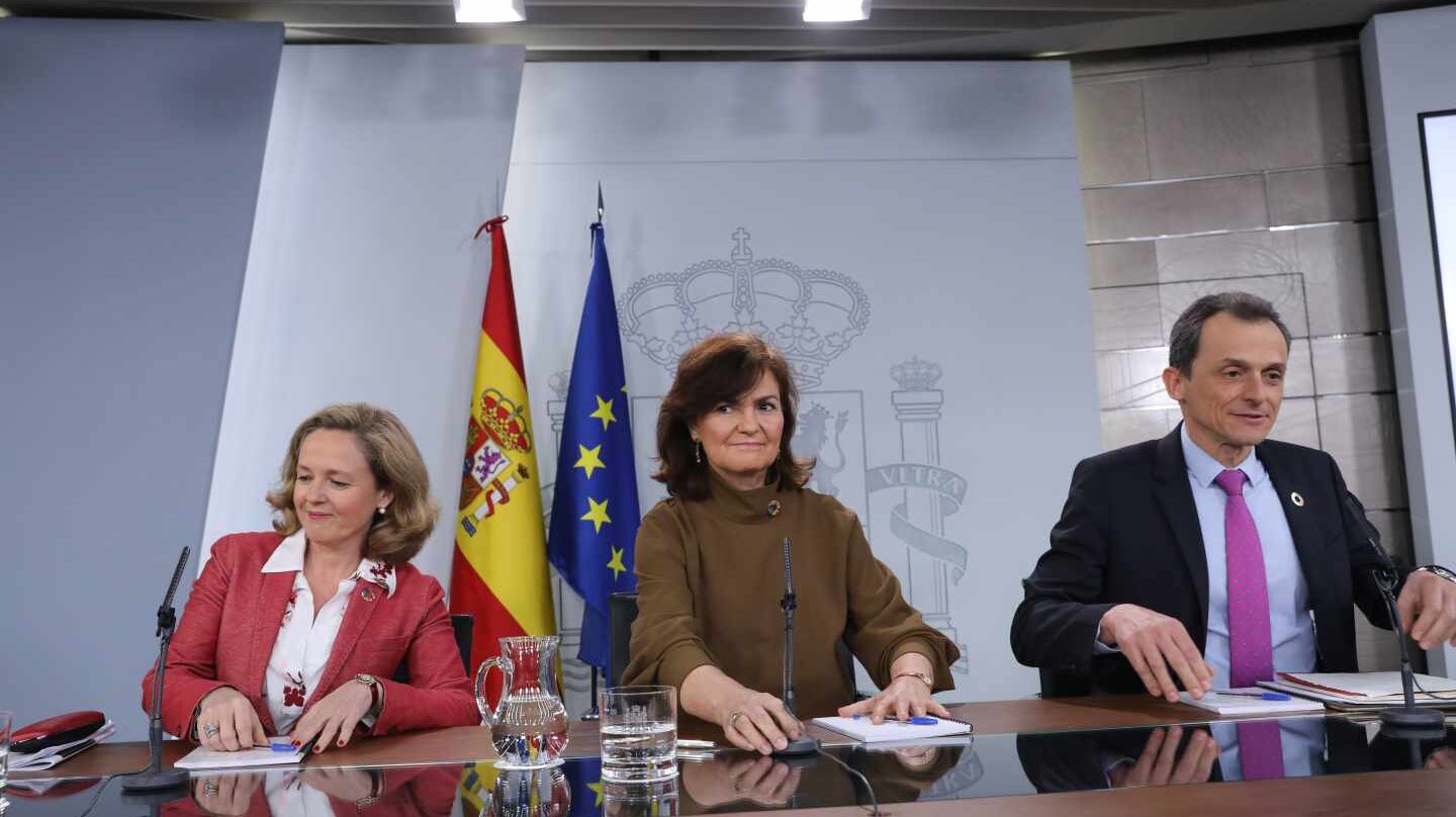Calviño, Calvo y Duque, tras un Consejo de Ministros.