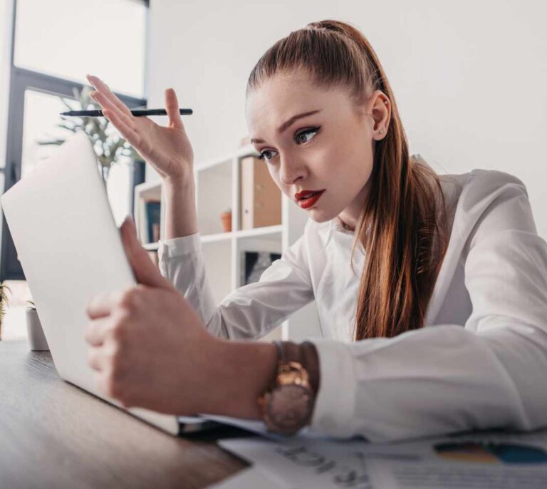 Trabajo aclara en un nuevo comunicado si el autónomo puede o no contratar familiares como indefinido