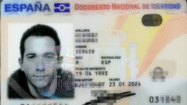 Sergio Álvarez, el leonés que no se quita el palillo ni para la foto del DNI