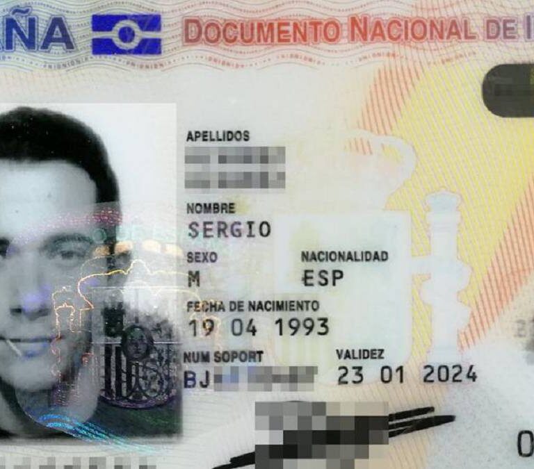 Sergio Álvarez, el leonés que no se quita el palillo ni para la foto del DNI
