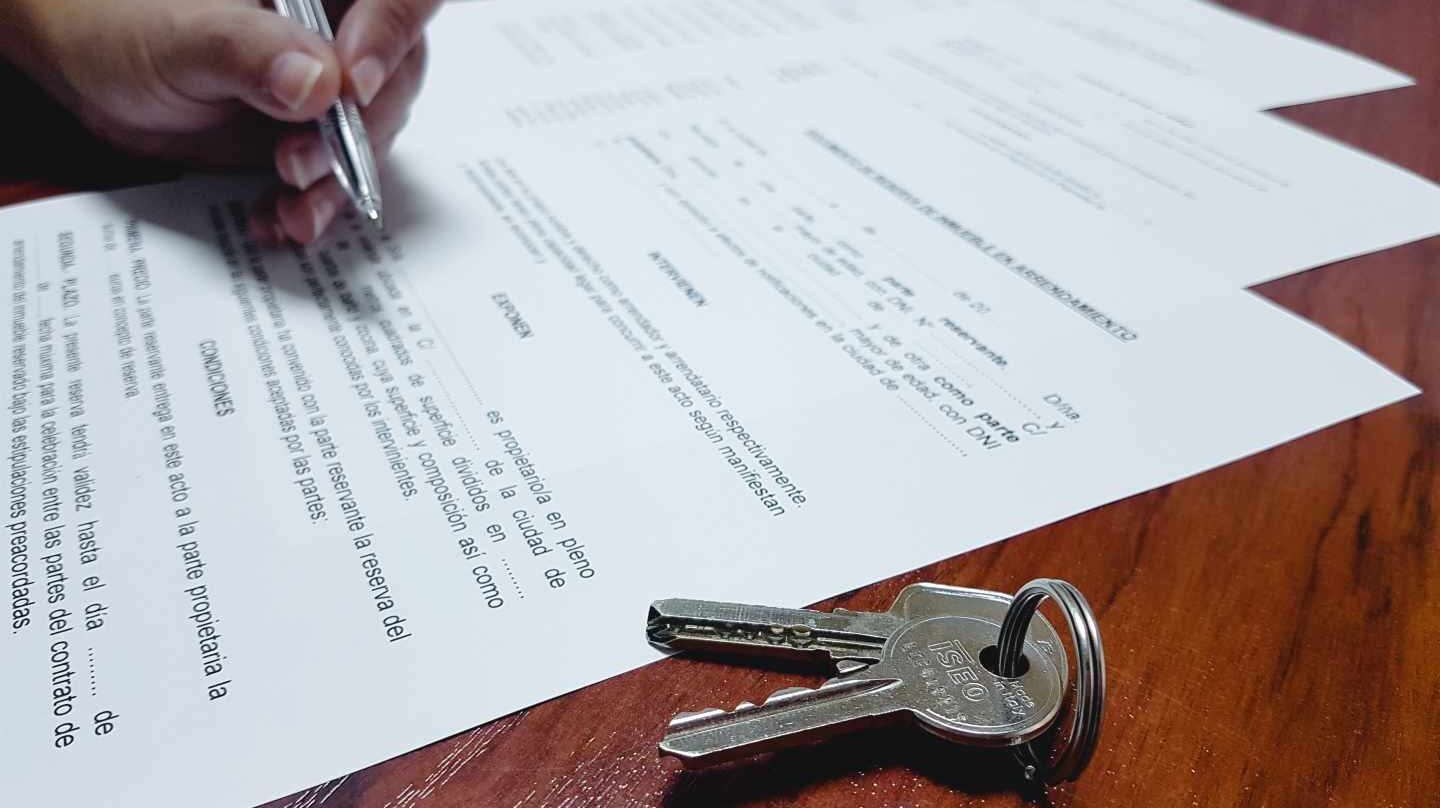 Firma de un préstamo hipotecario