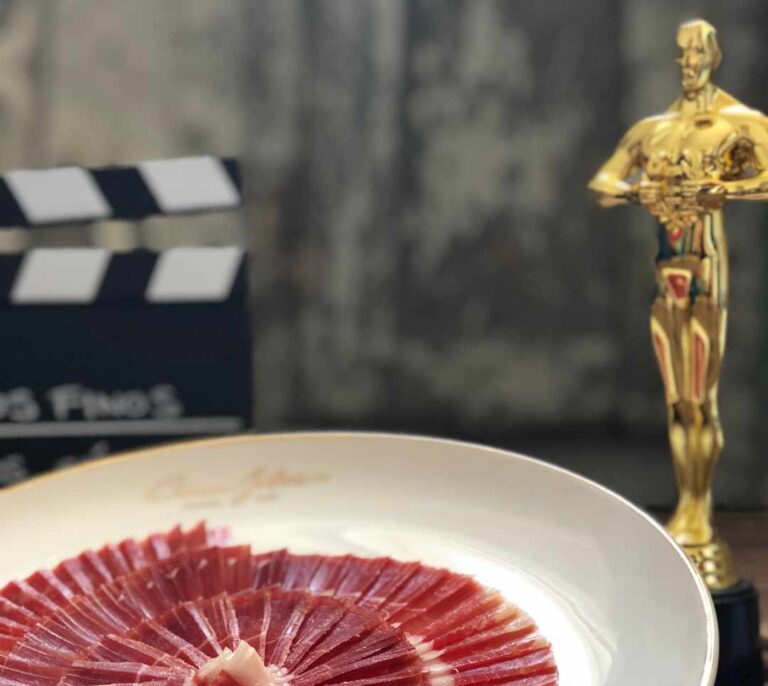 El burgalés Carlos Sánchez, primer español que cortará jamón en los Oscar