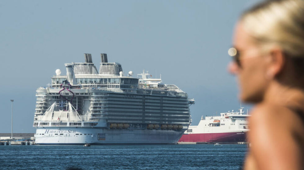 Imagen de un crucero atracado en el puerto de Palma