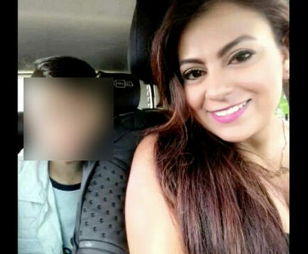 Jessy Paola junto a su hijo