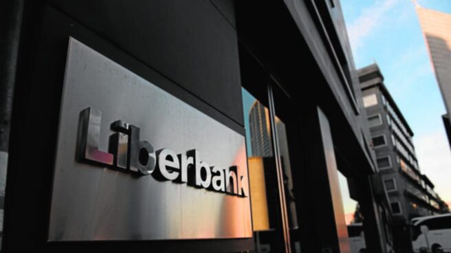 Abanca presiona a Liberbank y le da siete días para abrir su cuentas de cara a la OPA