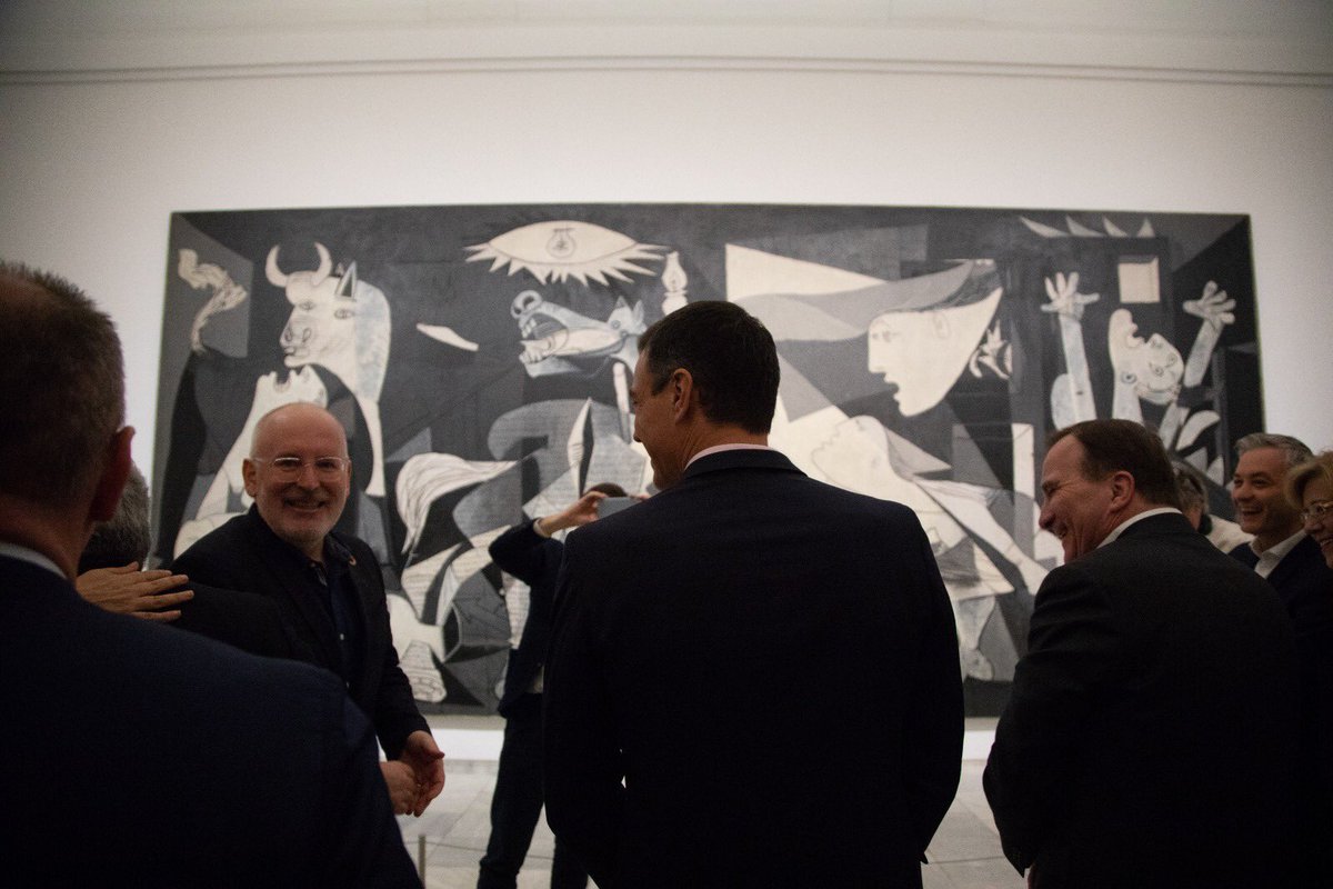 Pedro Sánchez, frente al Guernica junto a los líderes socialdemócratas europeos.