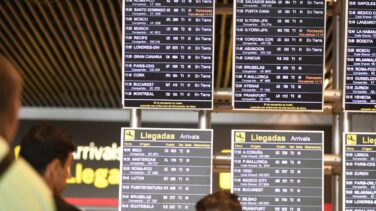 Aena prohibe el "señores pasajeros" en los aeropuertos y sólo emitirá mensajes con género neutro