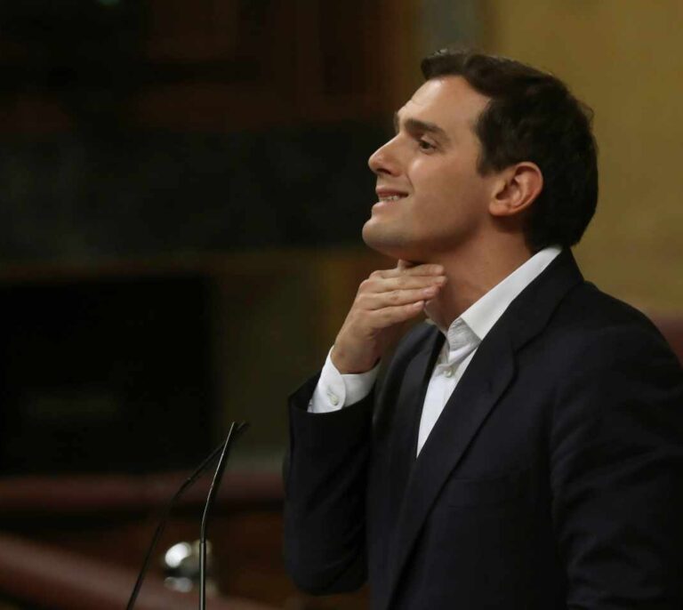 Rivera: "No puede seguir esta escapada. Señor Sánchez, se acabó"