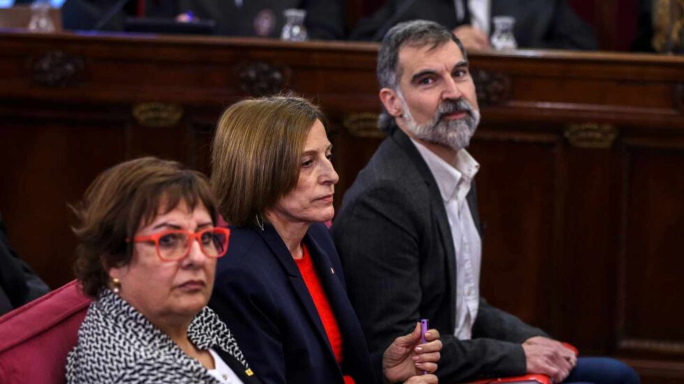 Dolors Bassa, Carme Forcadell y Jordi Cuixart.