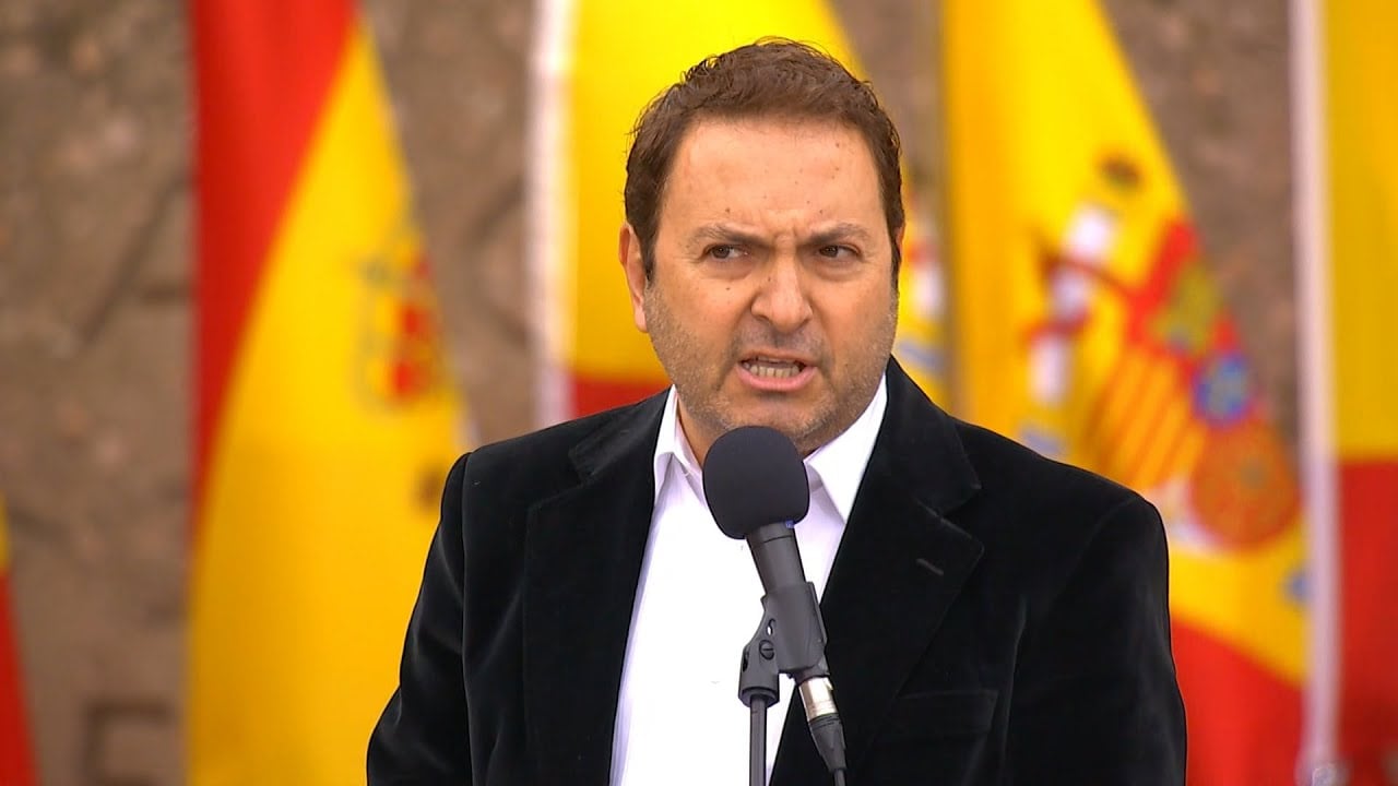 El periodista Albert Castillón, en la plaza de Colón.