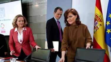 Sánchez saca del Gobierno a Carmen Calvo y asciende a Nadia Calviño a vicepresidenta primera