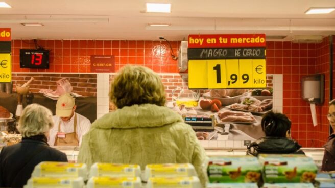 La guerra de los frescos: el empuje de los supermercados acorrala al mercado tradicional.