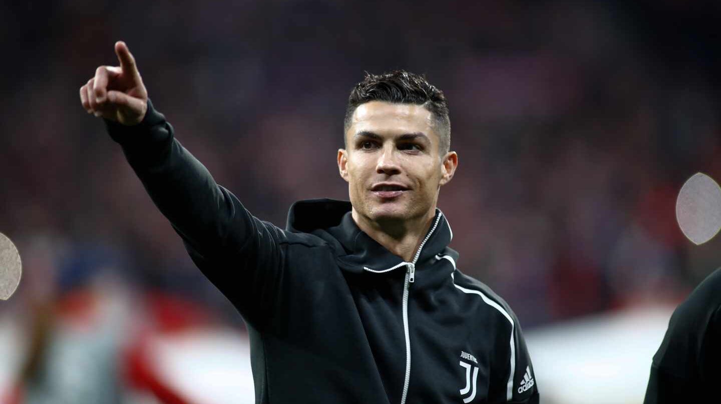 Cristiano Ronaldo expande a Madrid su negocio de transplantes capilares.