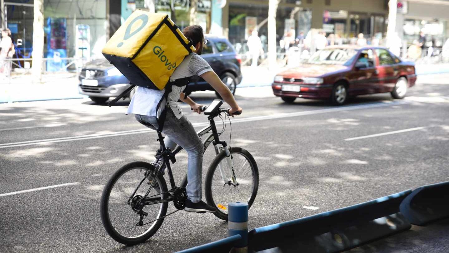 Un tribunal da la razón a Glovo y valida su sistema de 'riders' autónomos