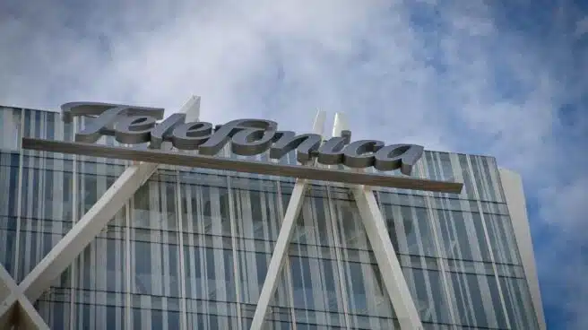 Telefónica lanza otro plan de bajas para mayores de 53 años en otras seis filiales de España
