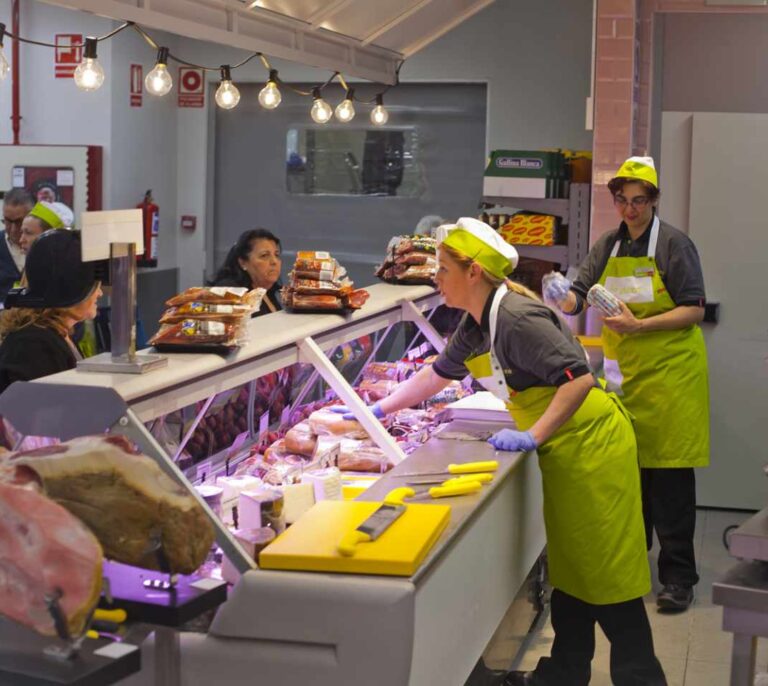 Dia anuncia un ERE para recortar 2.100 empleos en España