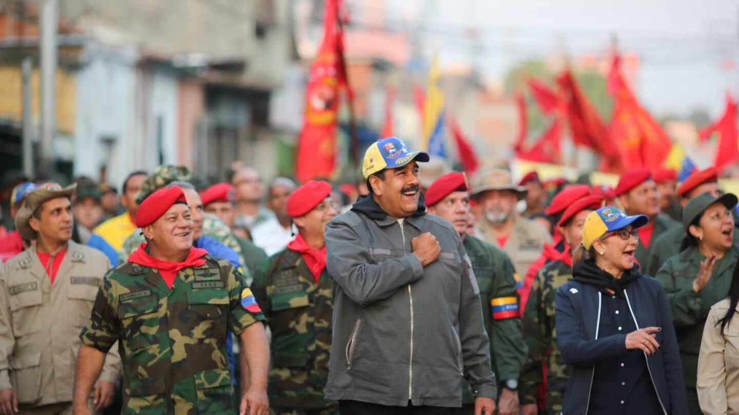 Diosdado Cabello (izquierda), junto a Nicolás Maduro durante una concentración chavista.