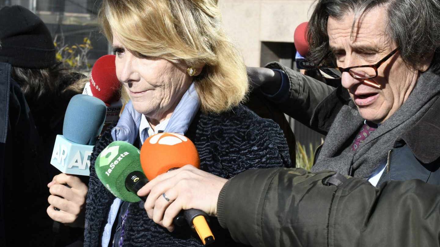 Esperanza Aguirre, a su llegada a los tribunales.