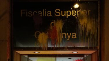 Los CDR provocan destrozos en Interior y en la sede de la Fiscalía de Cataluña