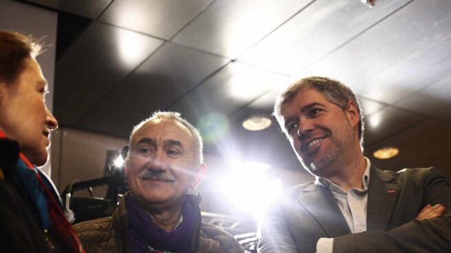 Unai Sordo Pepe Álvarez Los líderes de CCOO y UGT, Unai Sordo y Pepe Álvarez, en el acto organizado en la Caja Mágica de Madrid para exigir a Pedro Sánchez que cumpla sus promesas en materia laboral.