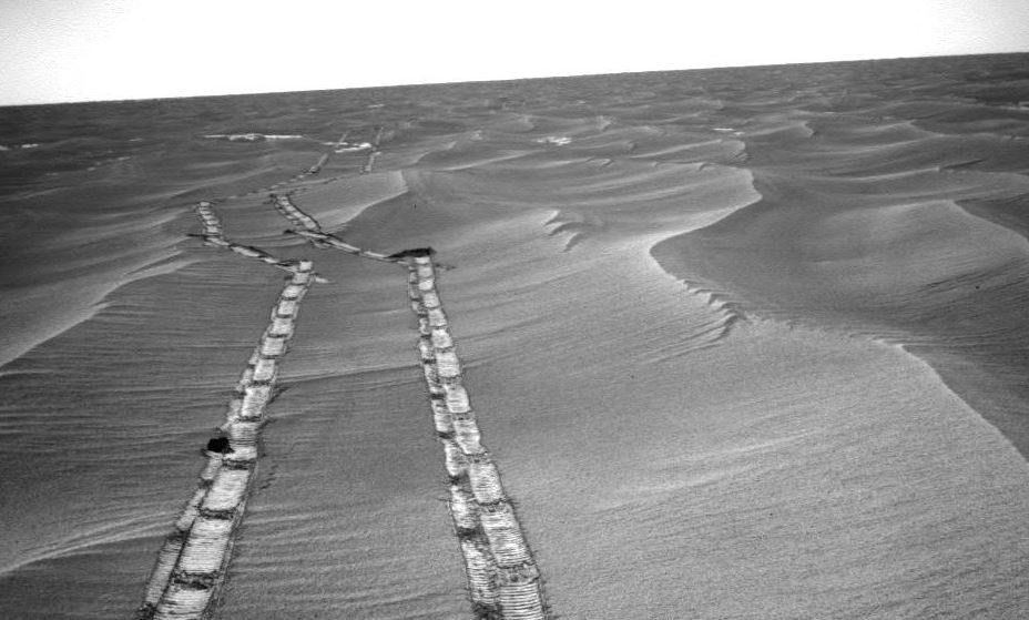 Últimas huellas dejadas por Opportunity, capaces de autofotografiar