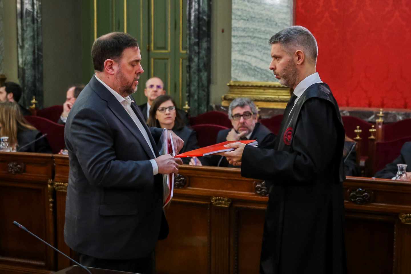 Oriol Junqueras junto a su abogado Andreu Van Den Eynde.