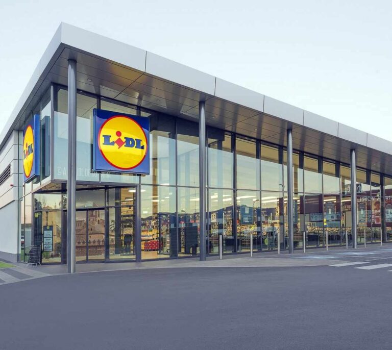 CCOO y UGT convocan una huelga en Lidl para exigir medidas de seguridad sanitaria