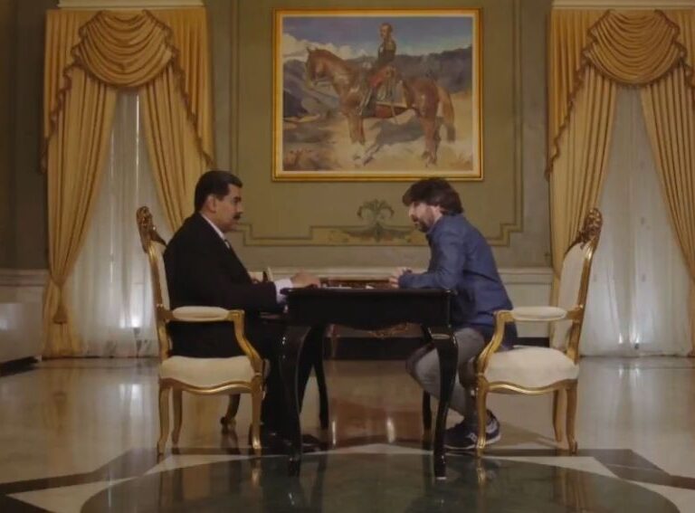 Maduro: "Sánchez, por las malas nunca aceptaremos nada, te hundirás tú"