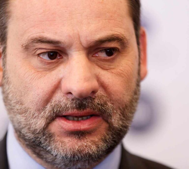 Ábalos acusa a PP y Ciudadanos de "haber priorizado acabar con el Gobierno"