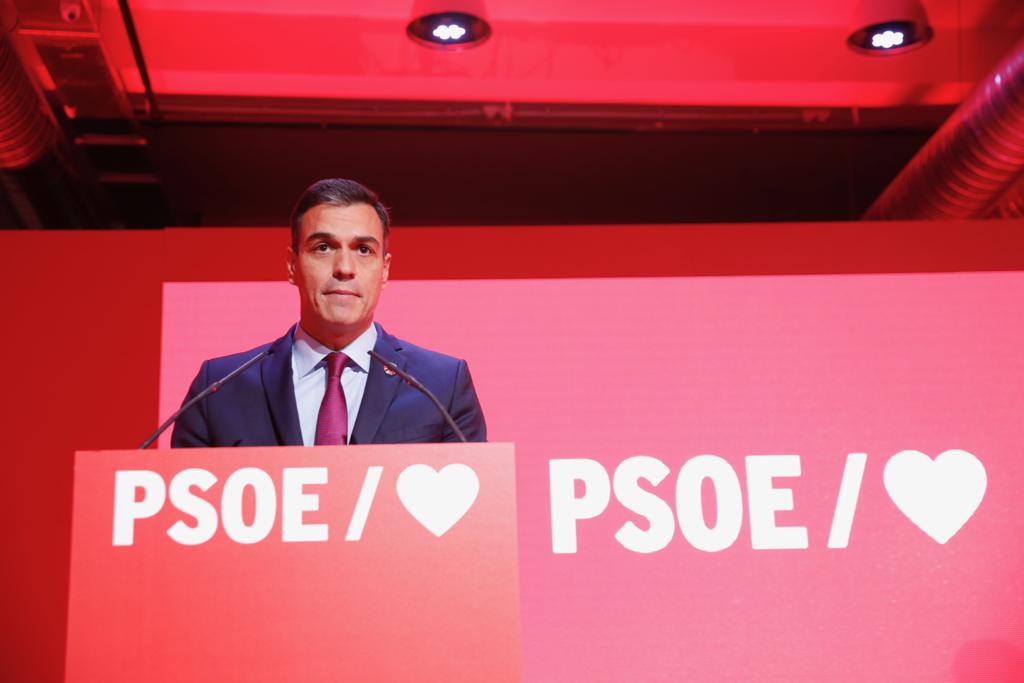 Pedro Sáanchez presenta el eslogan de la campaña electoral del PSOE.