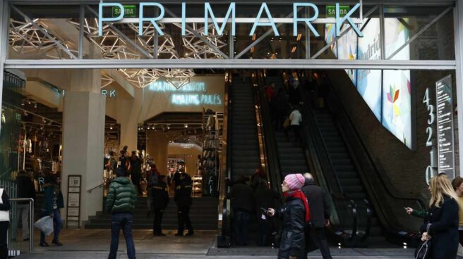 Primark ya tiene local para abrir una megatienda en Las Ramblas de Barcelona.