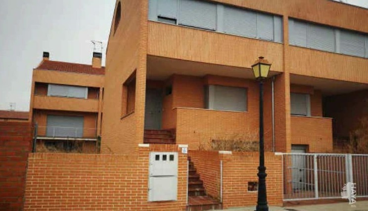 Chalet adosado en la localidad de Quismondo (Toledo).