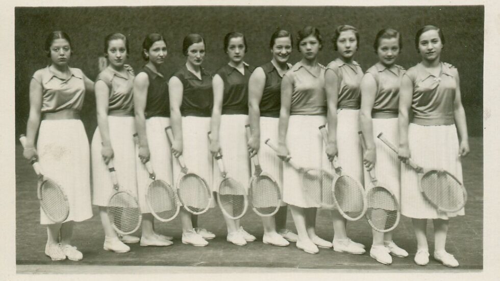 Mujeres raquetistas.