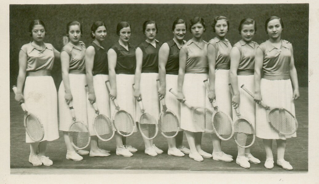 Mujeres raquetistas.