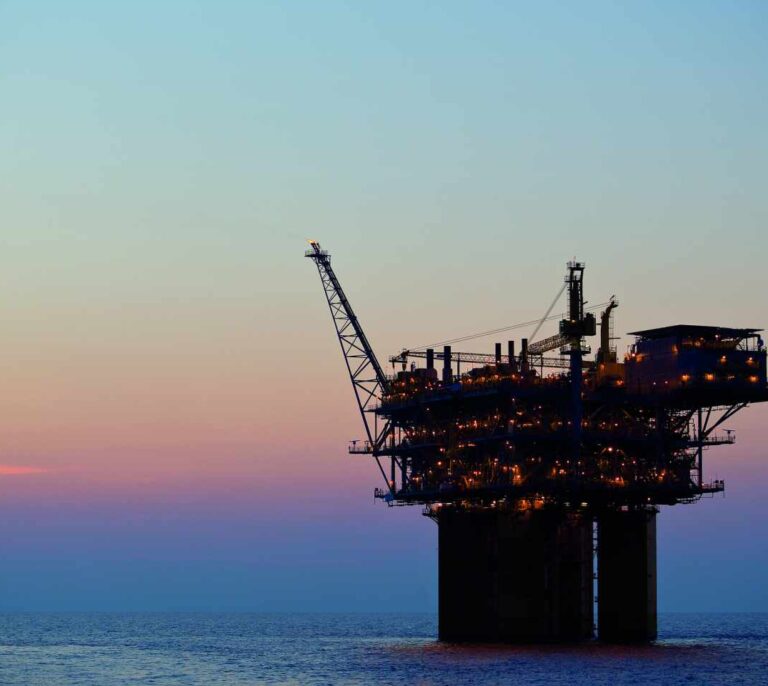 El Gobierno pone fin a los permisos para buscar petróleo y gas en la Costa del Sol