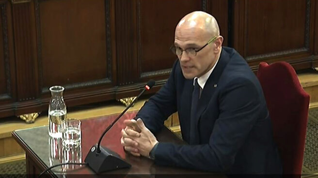 romeva_declaracion_tribunal_supremo Raúl Romeva, durante su declaración ante el Tribunal Supremo.