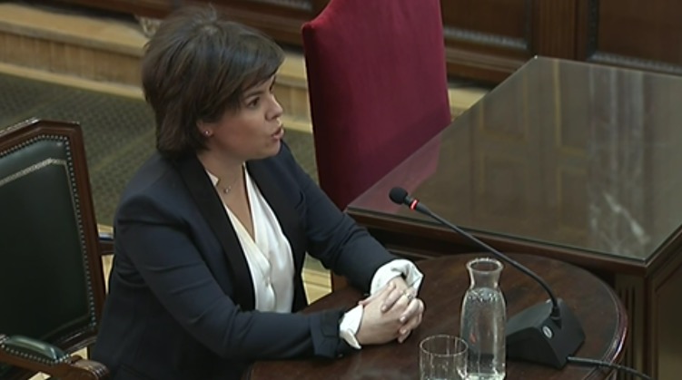 La ex vicepresidenta del Gobierno Soraya Sáenz de Santamaría, al inicio de su declaración en el Tribunal Supremo.