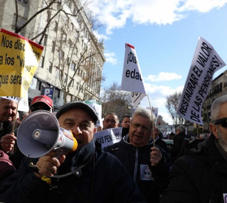 Los taxistas ponen en jaque a Madrid e inician su tercera semana de huelga