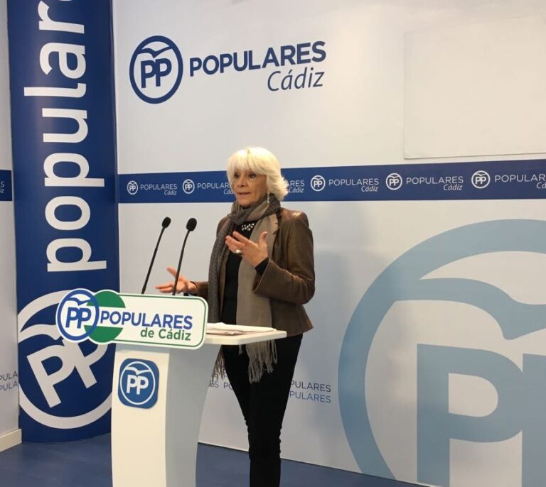 Teófila Martínez y Rafael Merino dejan su cargo como diputados