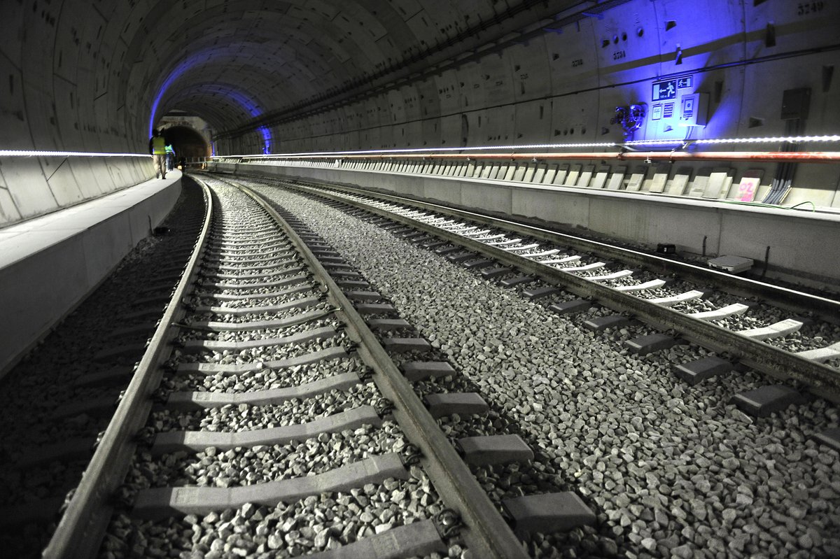 Interior del tercer 'Túnel de la Risa' entre Atocha y Chamartín, en abril de 2016.