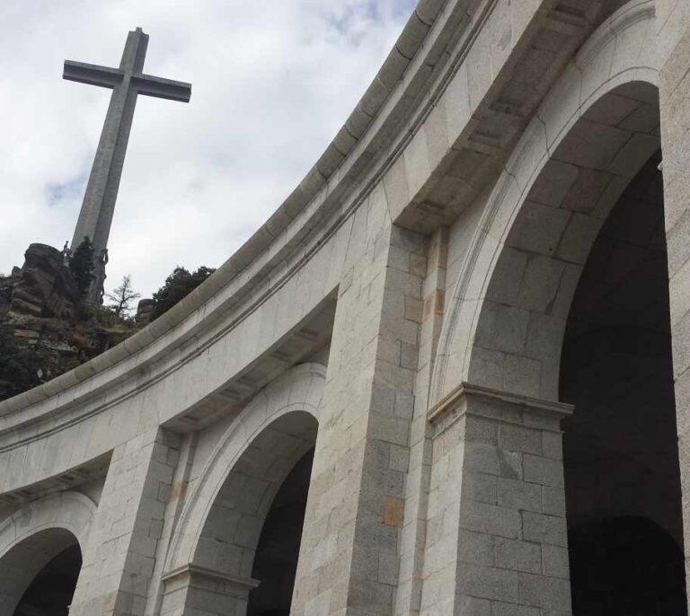 Piden al TS que anule su sentencia sobre Franco por 'invadir' la competencia de un juzgado