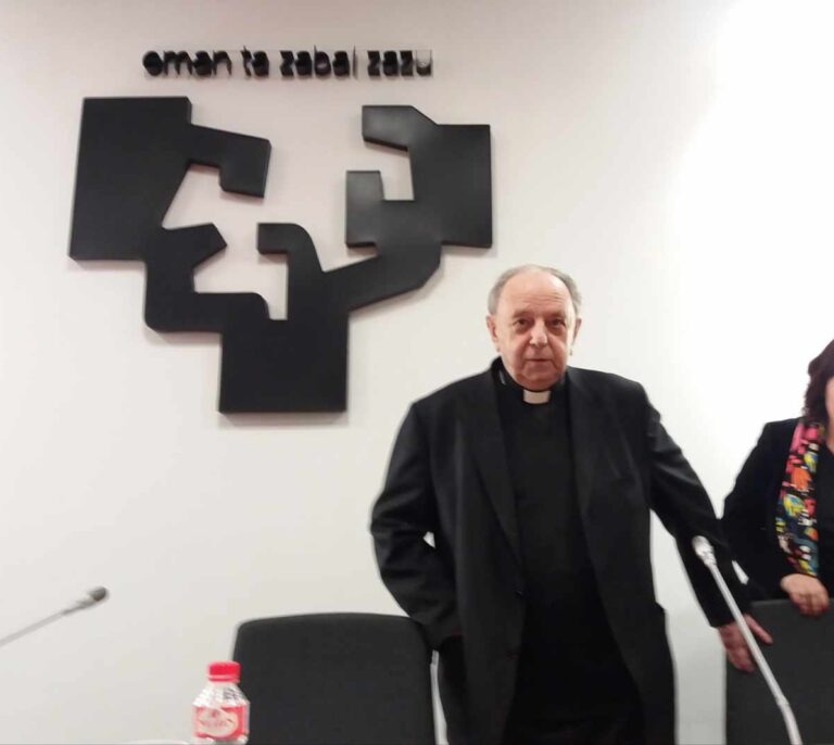 Juan María Uriarte: "Debimos ser los primeros en despertar ante las víctimas"