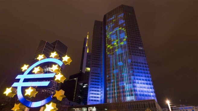 La posibilidad de que el BCE alivie los tipos negativos impulsa a los bancos en bolsa